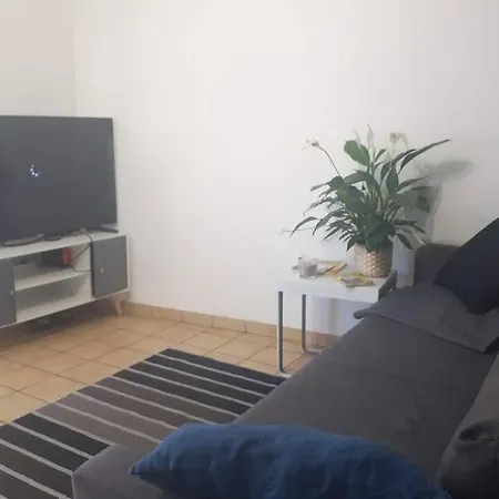 Longpont Sur Orge Apartment *